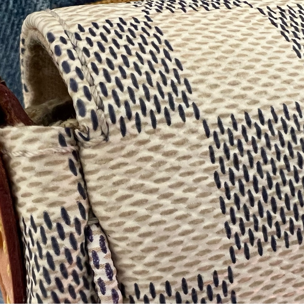 Authentic Louis Vuitton Favorite PM in Damier Azur Canvas - Picture 8 of 16